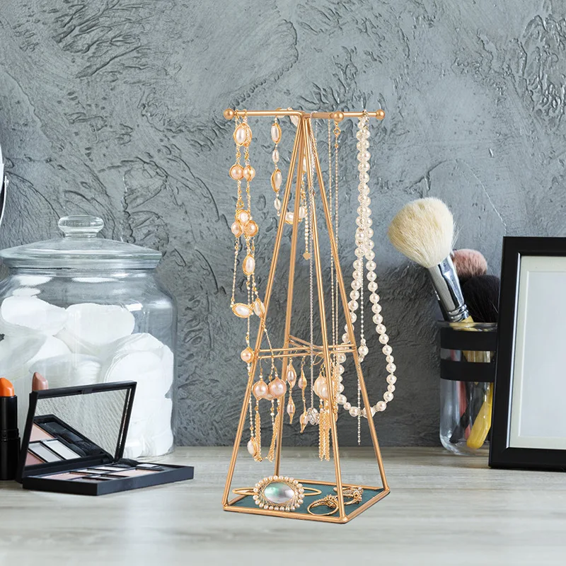 

Pyramid Of Iron New Jewelry Pearl Necklace Of Precious Metals Bracelet Earring Display Activity Counter Display Shelf