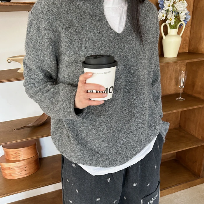 

Comfortable l Sle Women's Knitted Sweater V-Ne Button Soft Long Sve Loose Fit Faionable for Teen Girls