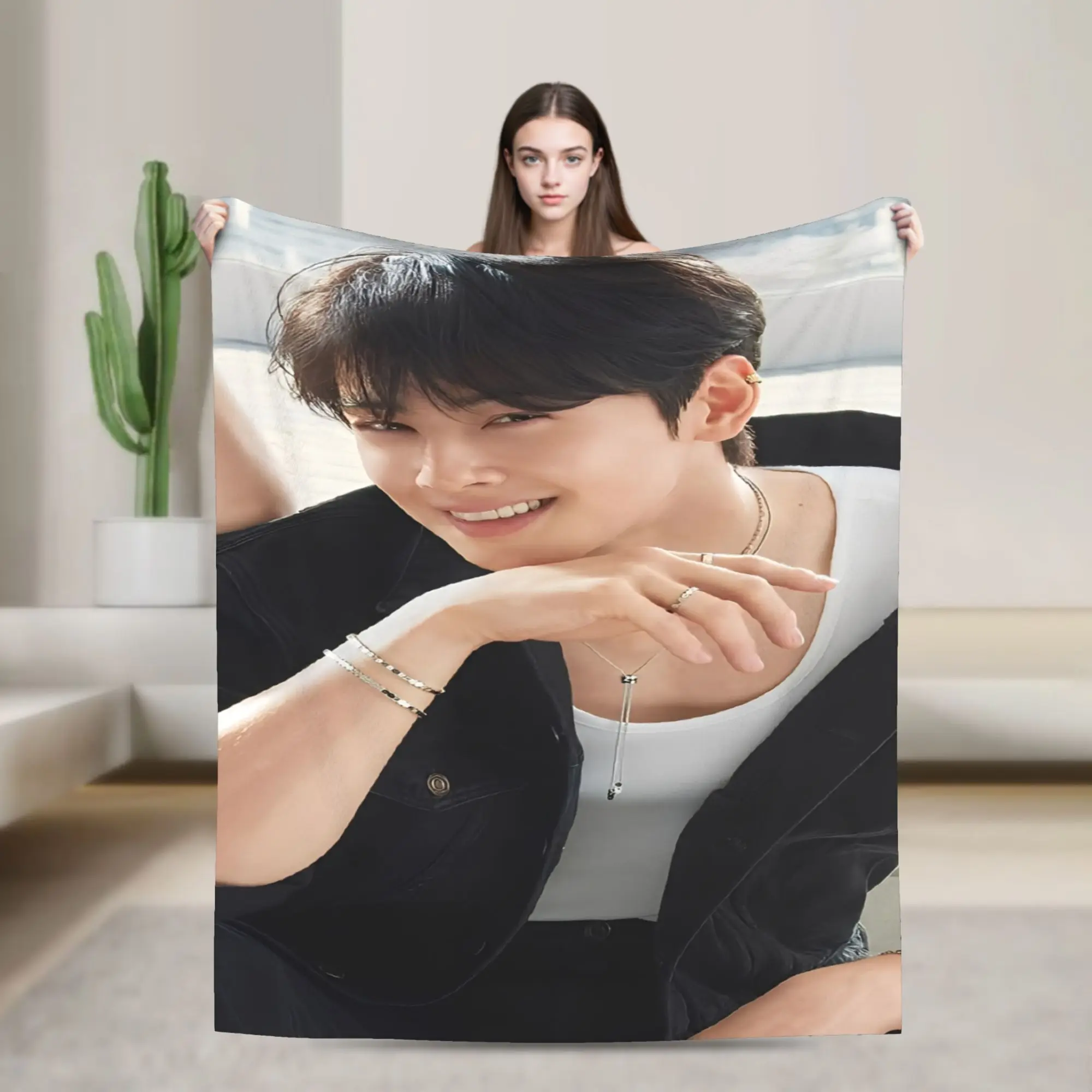 Stylish CHA EUN WOO kpop ASTRO idol Blanket Super Soft Fleece  Cozy Throw Blanket Machine Washable