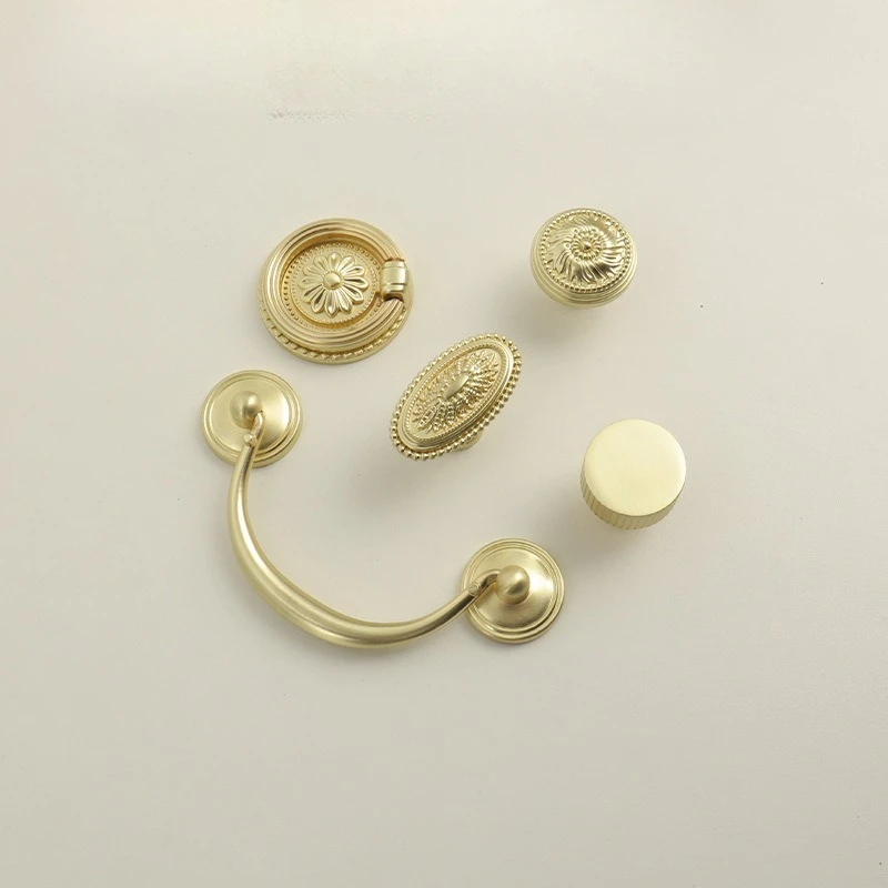 French cream wind drawer handle shell single hole retro wine cabinet wardrobe cabinet door handle premium sense handle