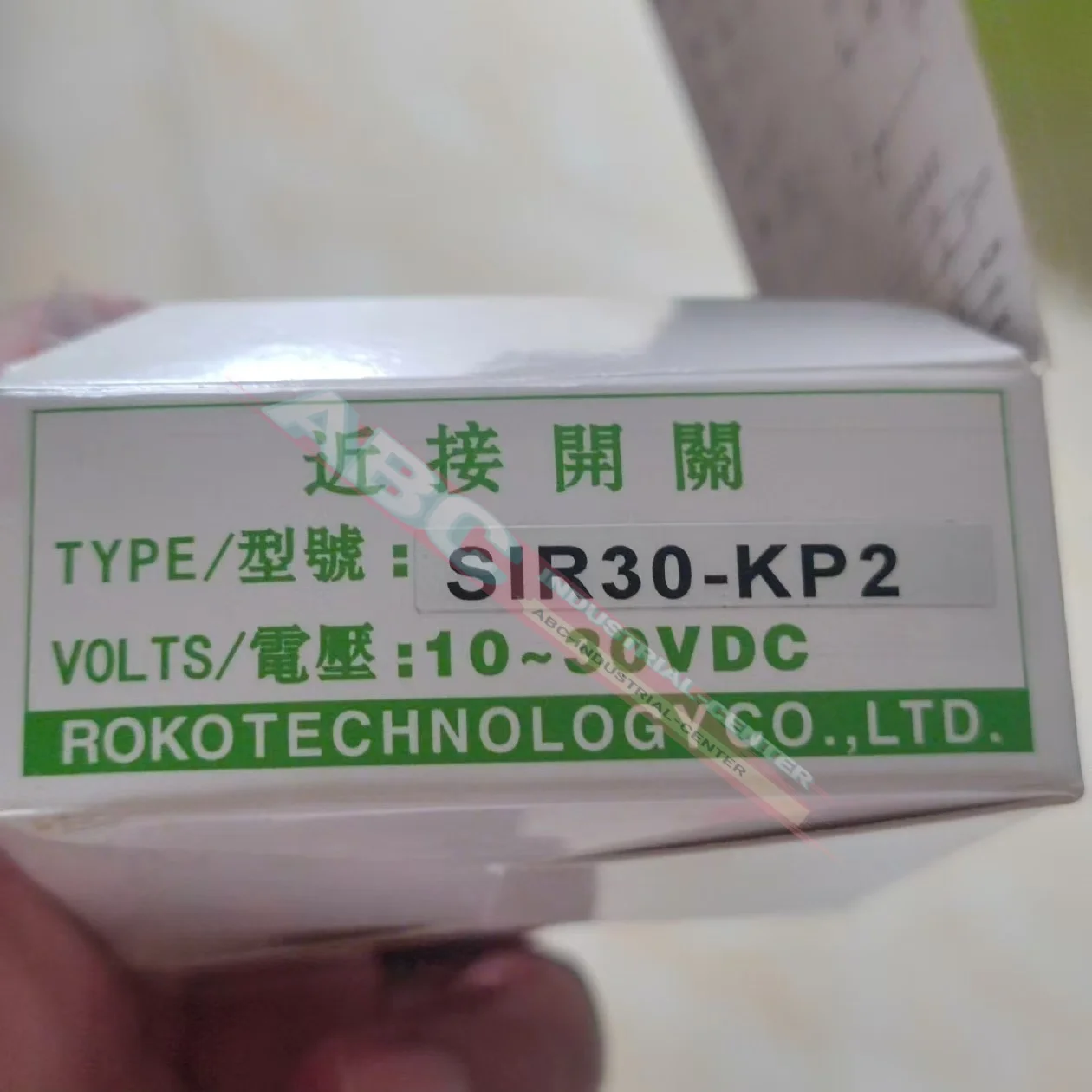 

Датчик-выключатель MF-5KP2 SIR30-KP2 SU30-KP2 новый в упаковке