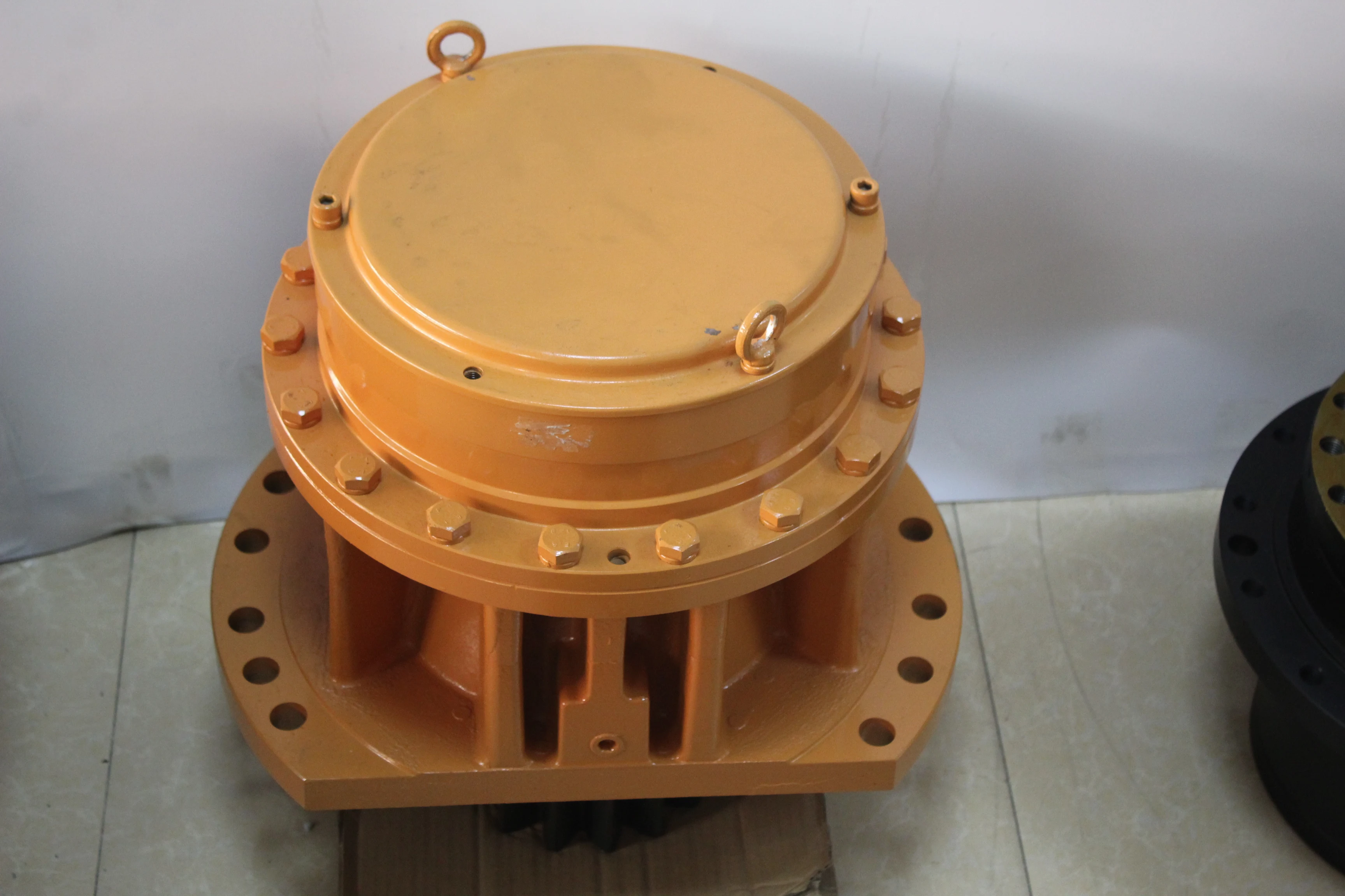 Hot sale Komatsu belparts excavator parts Swing Gearbox Swing Machinery For PC200-7 20Y-26-00240