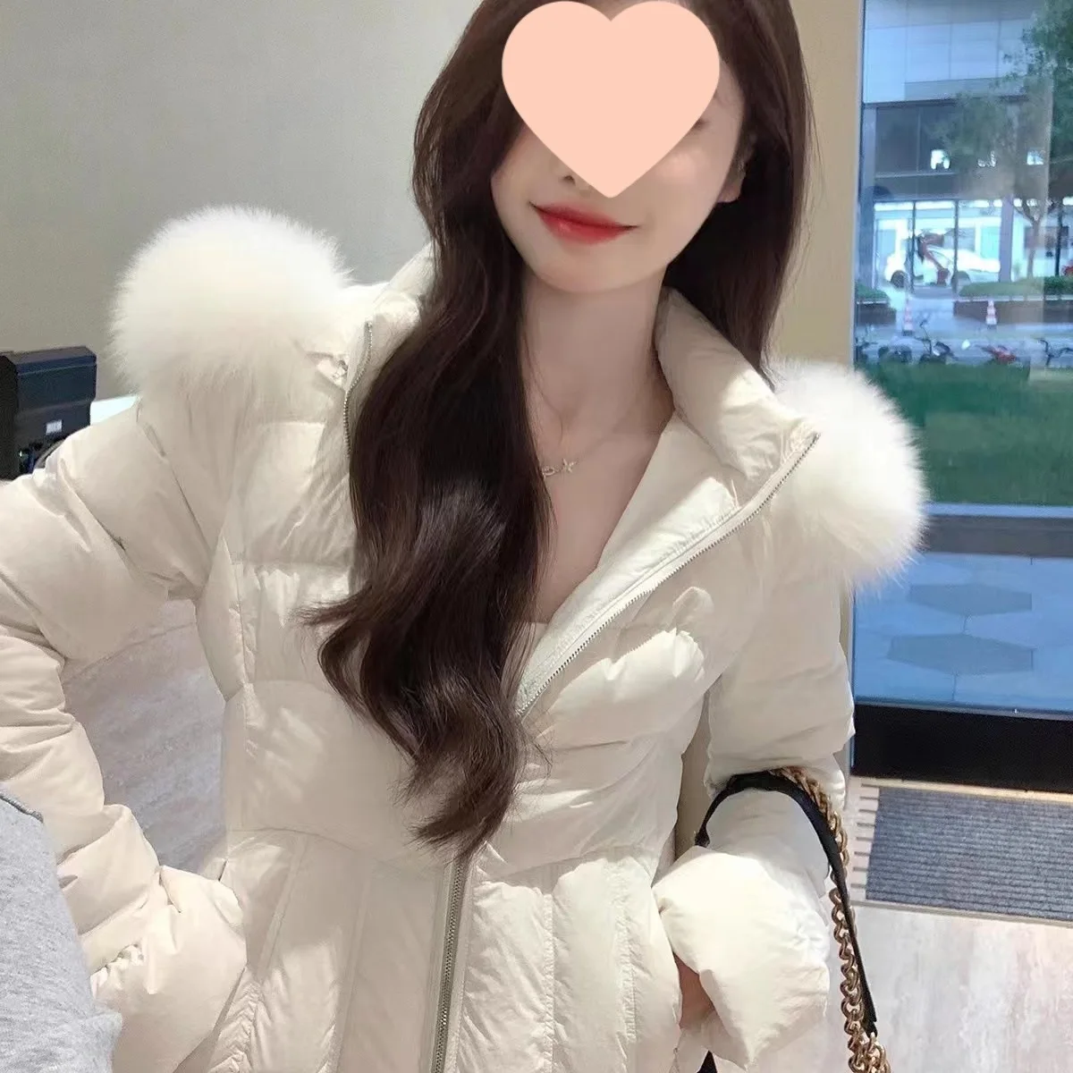 

Женская утепленная куртка-пуховик белого цвета с меховым воротником и поясом на талии, осенне-зимняя, новый стиль, корейская версия, хлопковое пуховое пальто