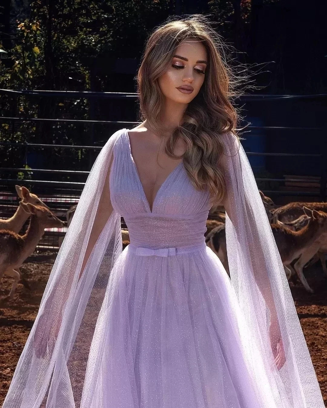 فساتين ANGELSBRIDEP ليلك على شكل حرف v للحفلات الراقصة مع كيب بوهيمي لامع تول فاخر رداء De Soiree طويل للحفلات المسائية مثير