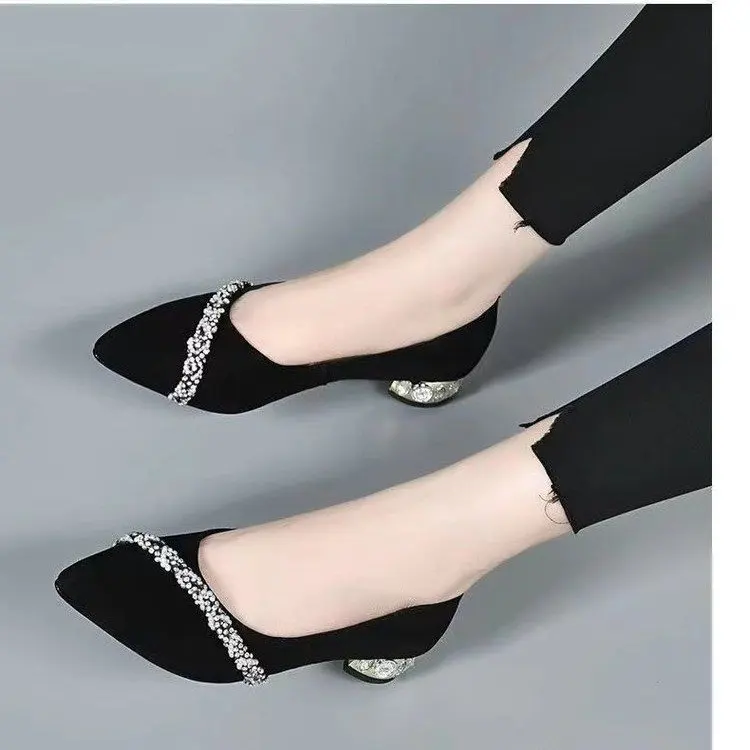 

2025 New Women's Black Pumps Spring and Summer Stylish Pointed Toe Rhinestone Low Heel Elegant Office Shoes Zapatillas De Mujer