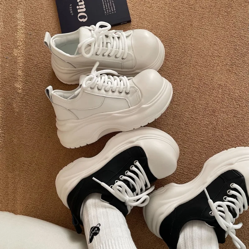 

Retro and Versatile Round-toe Thick-soled Women's Shoes, 2025 New Spring and Autumn Lightweight Height-increasing Casual Shoes