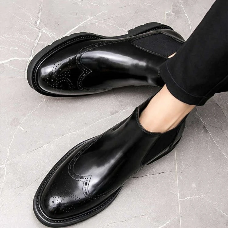 

British Style Men's Brogue Detailing Chelsea Boots High Top Business Casual Leather Black Work Boots
