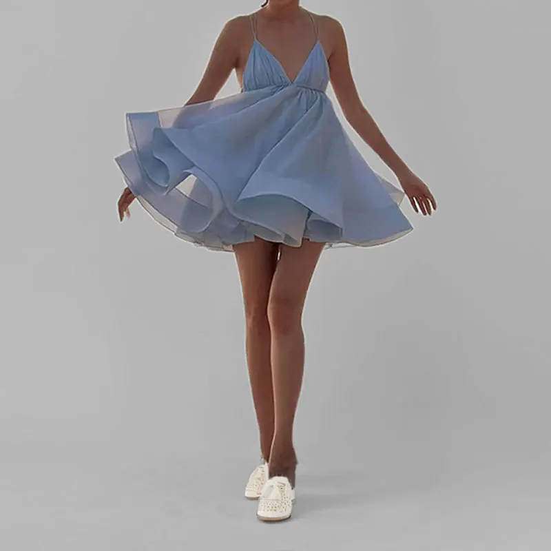 

2025 Spring New Women's Sexy Spaghetti Strap V-Neck Backless Pleated Puff Dress