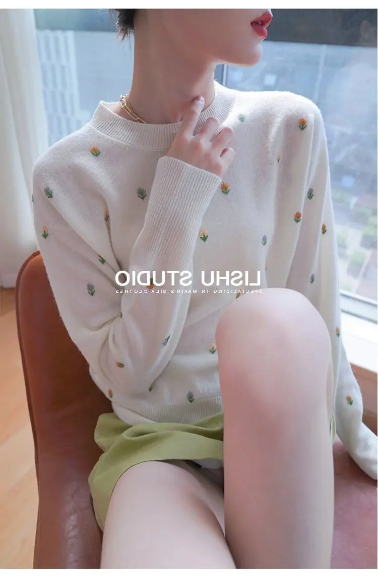 Embroidered Flower Sweater for Women, Fashionable Knitted Top, Loose Fitting, Long Sleeved, Round Neck, Spring and Autumn