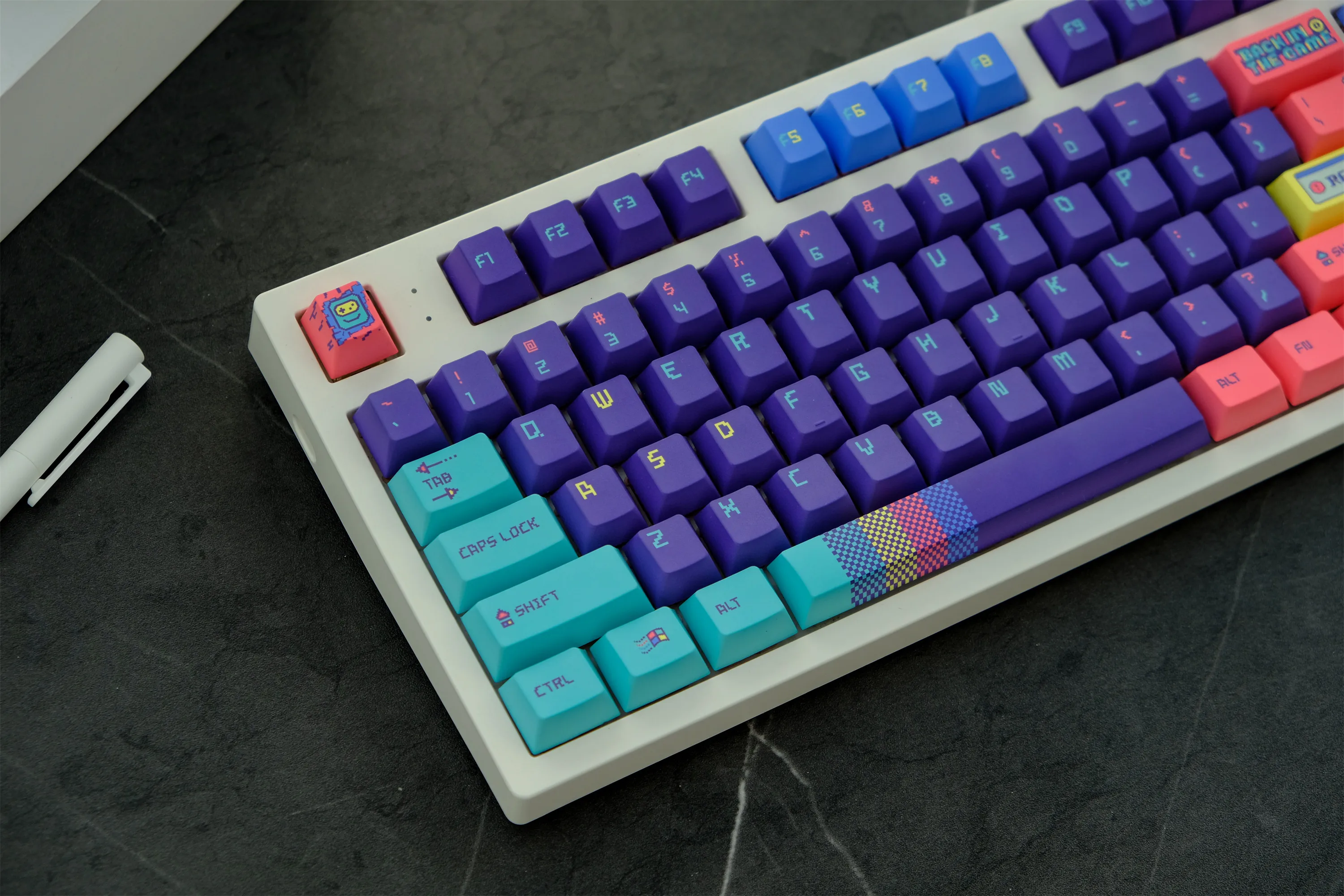 GMK Back to game Keycap, 129 Keys PBT Keycaps Cherry Profile DYE-SUB Personalized GMK Keycaps For Mechanical Keyboard