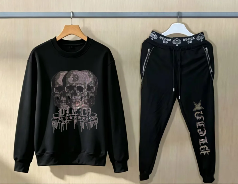 Man Hip Hop Luxury Oversize Rhinestone Hoodie Set Fashion Street Tracksuit Outfit view 4