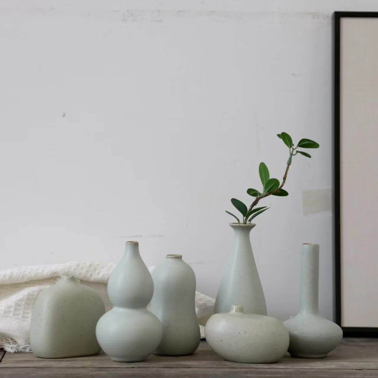Jingdezhen Ceramic Small Vase Set, Retro Celadon Rough Pottery Flower Vessel Chinese Zen Small Mouth Vase for Flower Arrangement