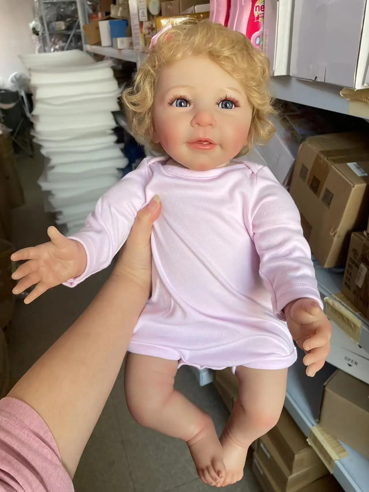 Reborn Baby Butter avec cheveux enracinés, Cute Girl Butter, 3D Skin Tone with Veins, Soft Cuddle Body, High Quality Collecemballages Art Butter, 55cm