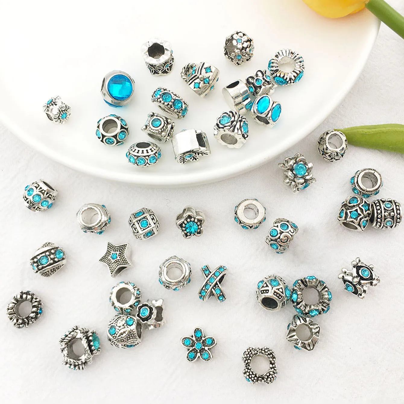 Randomly Mix 10Pcs Vintage Style Inlaid Rhinestone Large Hole Beads For DIY Handmade Beaded Bracelet Necklace Crafts Jewelry