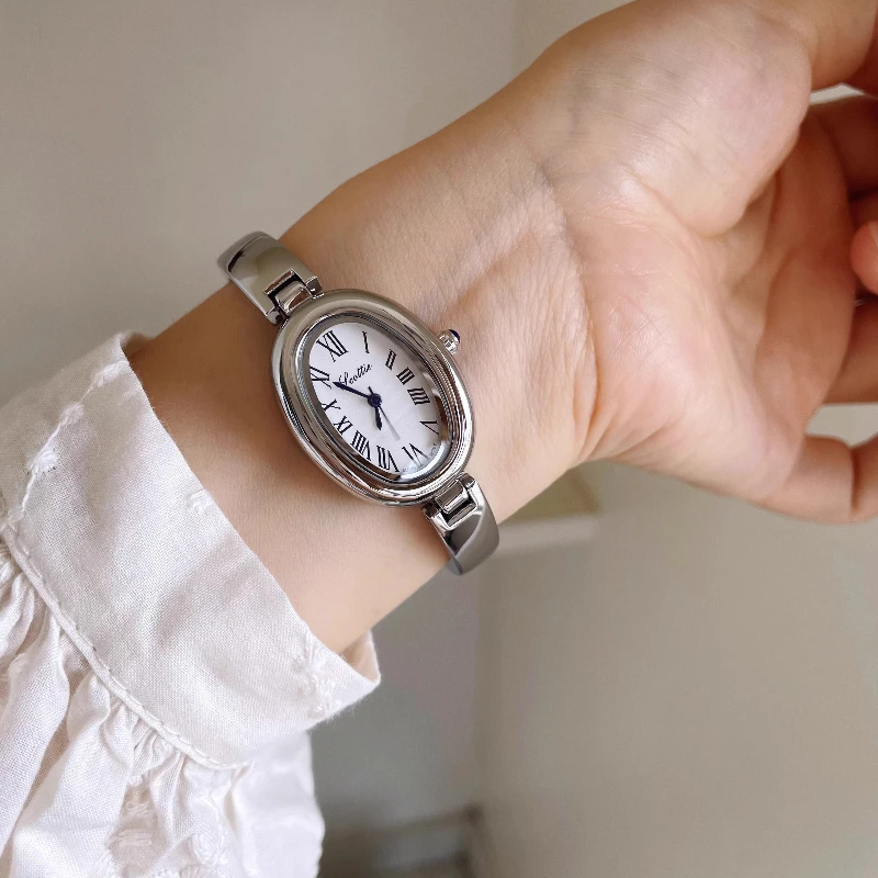 Classic Trend Ladies Watch Elegant Simple Oval Waterproof 2025 Quartz Watch Birthday Gift