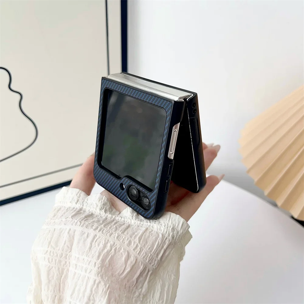 Etui na telefon Samsung Z Flip 6 5 4 3 5G Pokrowiec ochronny z włókna węglowego Magsafe Magnetyczne ładowanie bezprzewodowe Luksusowe skórzane składane