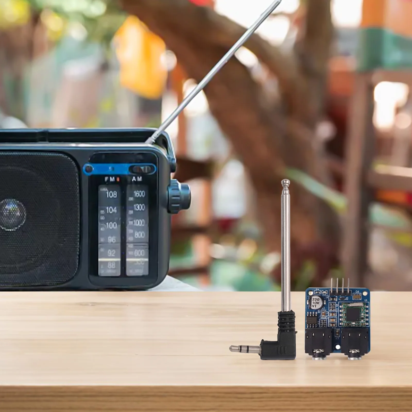 

Модуль аудиосоединения 3,5 мм, модуль связи I2C, печатная плата 31*30 мм, FM-стереоприемник, защита от обратной полярности