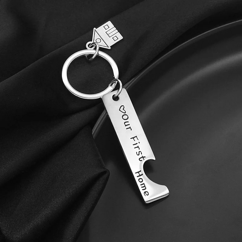 Hot Selling Our First Home Housewarming Gift Stainless Steel Keychain Pendant Moving To A New Home Gift Couple Keychian