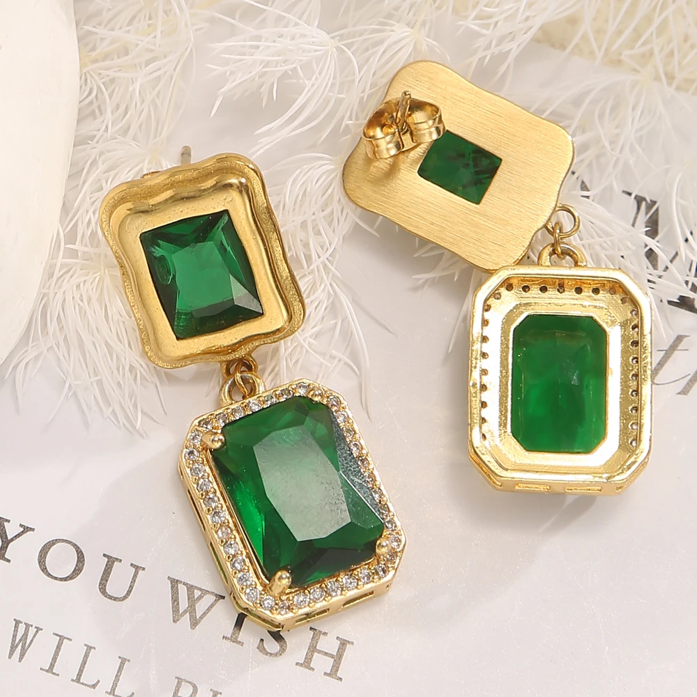 1 Pair 18K Gold Vin… - image