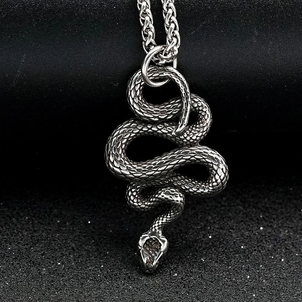 

316L Stainless Steel Snake Necklace for Men Fashion Punk Hip Hop Animal Pendant Chain Biker Jewelry Creative Gift Wholesale