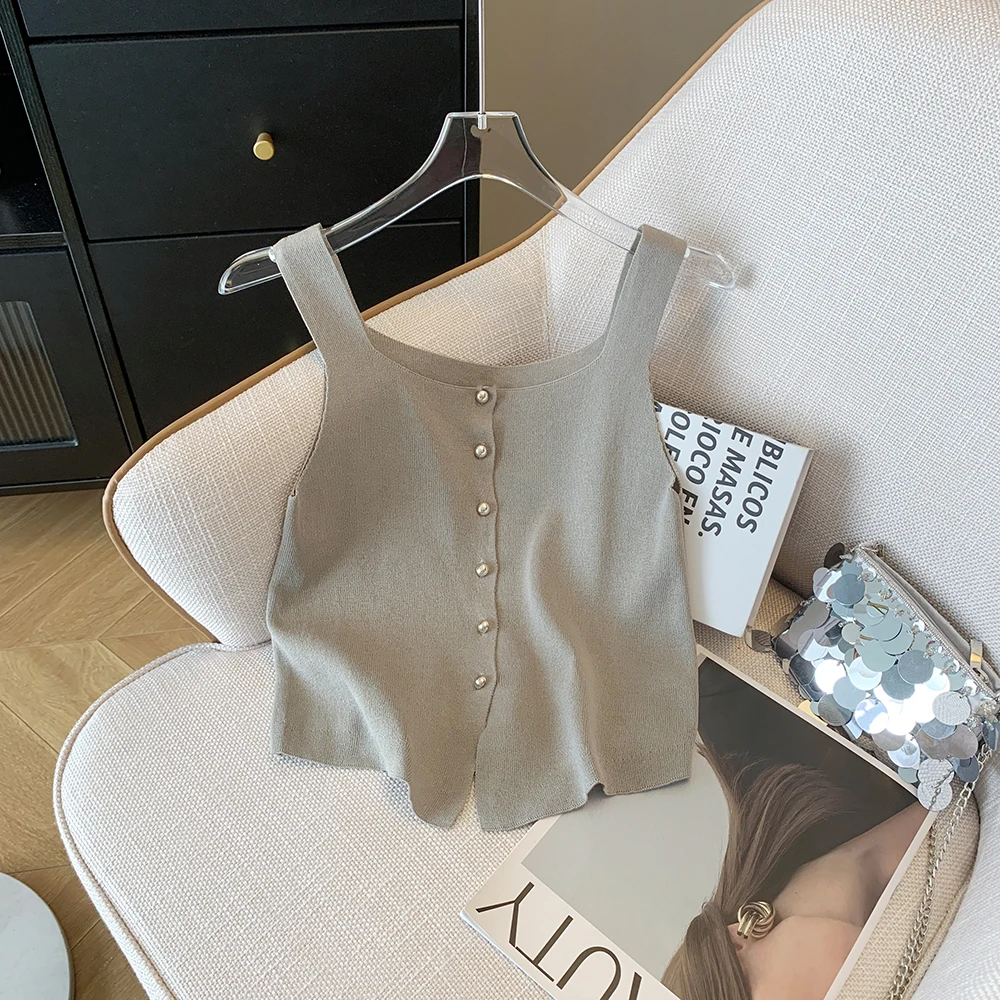 Thumbnail 4 - #8 Trending Knit Sweater Vests Right Now