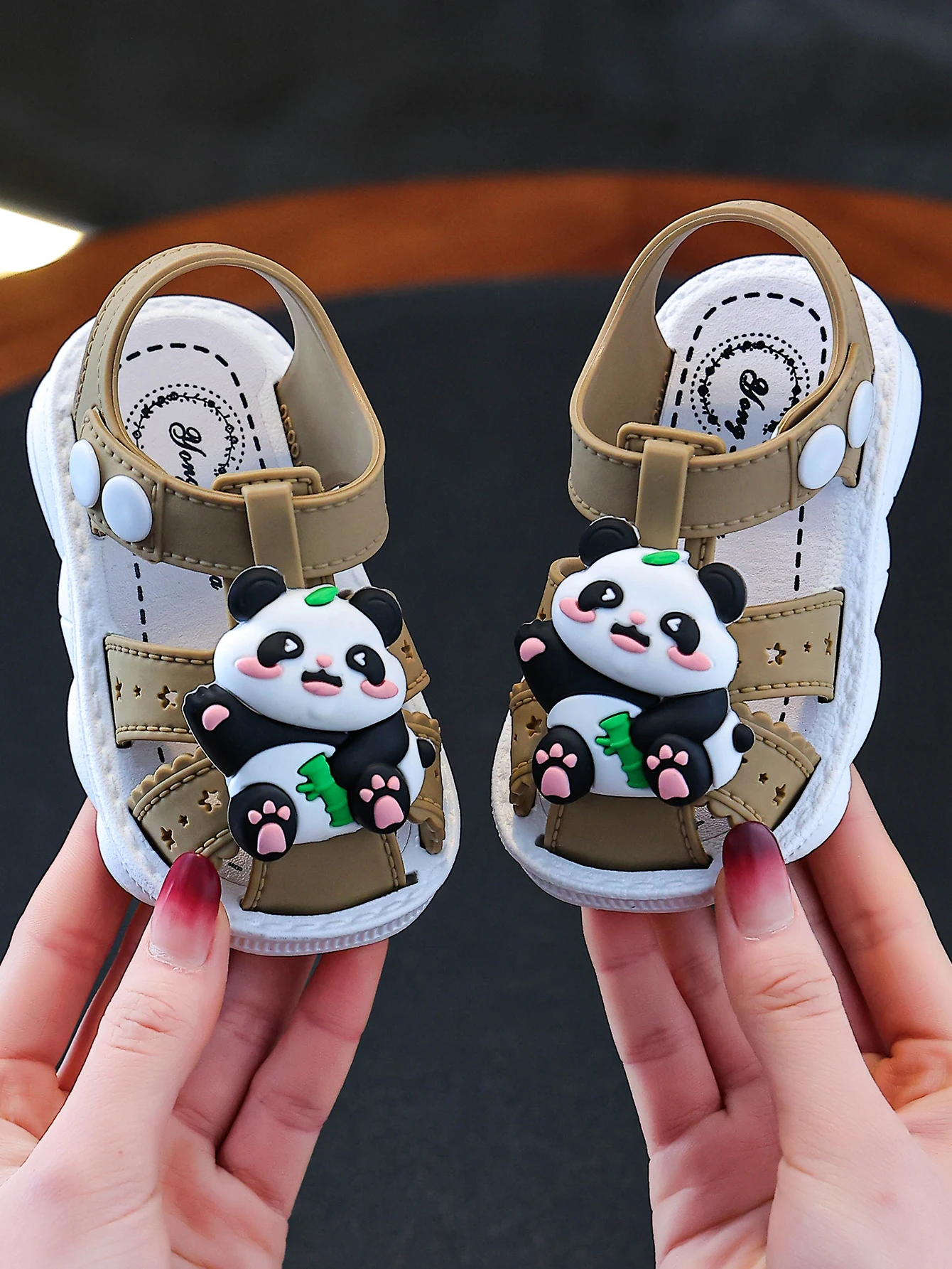 

New Summer Children's Sandals, 0-3 Years Old, Unisex Flat-Front Slippers for Kids, Home & Outdoor Walking Shoes