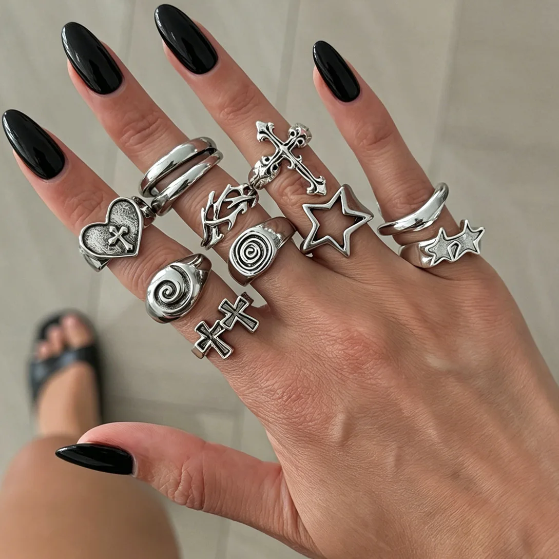 Gothic Cross Heart Star Rings Set for Women Men Vintage Hollow Star Flame Swirl Ring Punk Hip Hop Y2K Chunky Jewelry