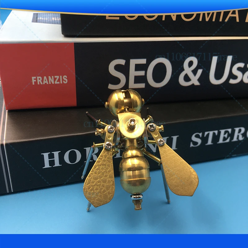 Steampunk DIY Mechanical Insect Little Bee Creative Pure Handmade Crafts Full Metal Children's Room Gift Pendulum