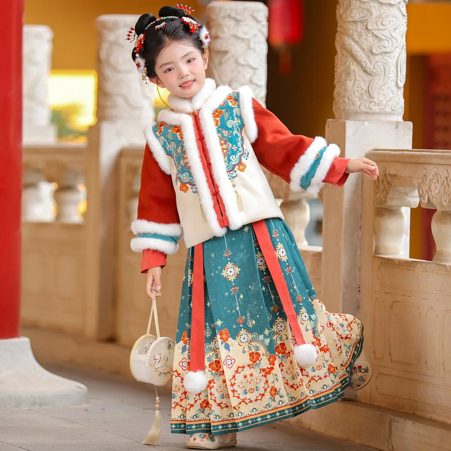 الفتيات شتاء جديد دافئ فستان هانفو الاطفال الصينية القديمة الجنية مبطن الحصان الوجه تنورة مجموعة الأطفال 2026 السنة الجديدة زي #1
