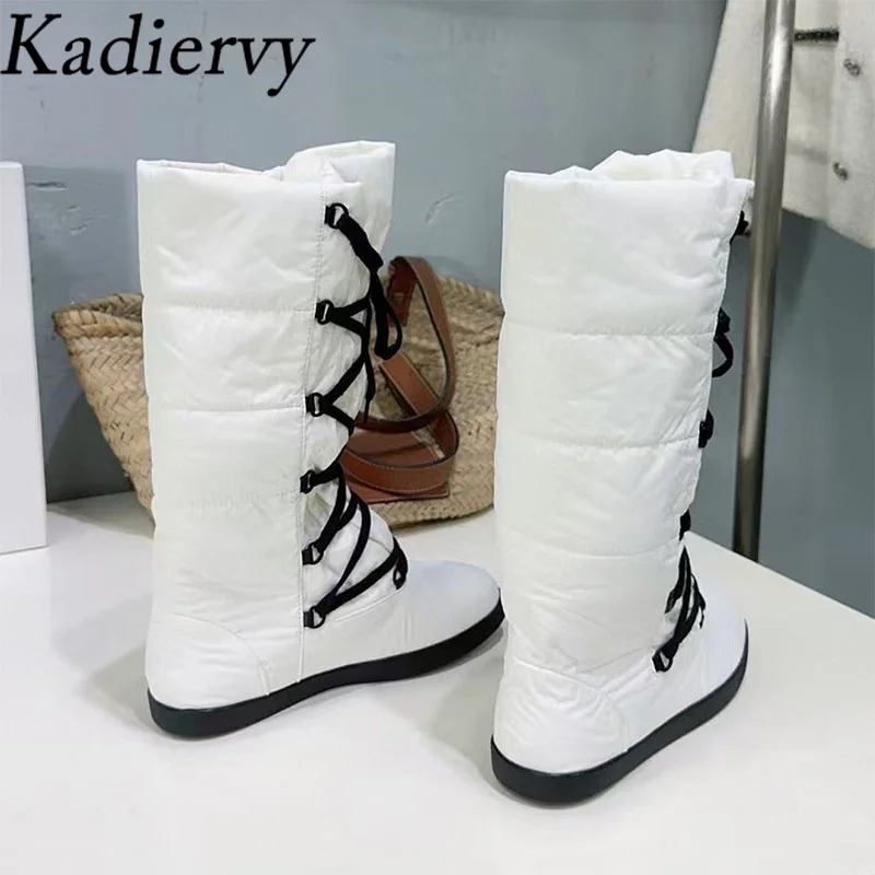 Botas de nieve planas para mujer, zapatos largos de punta redonda con cordones cruzados, impermeables, de tela de nailon, hasta la rodilla, Invierno