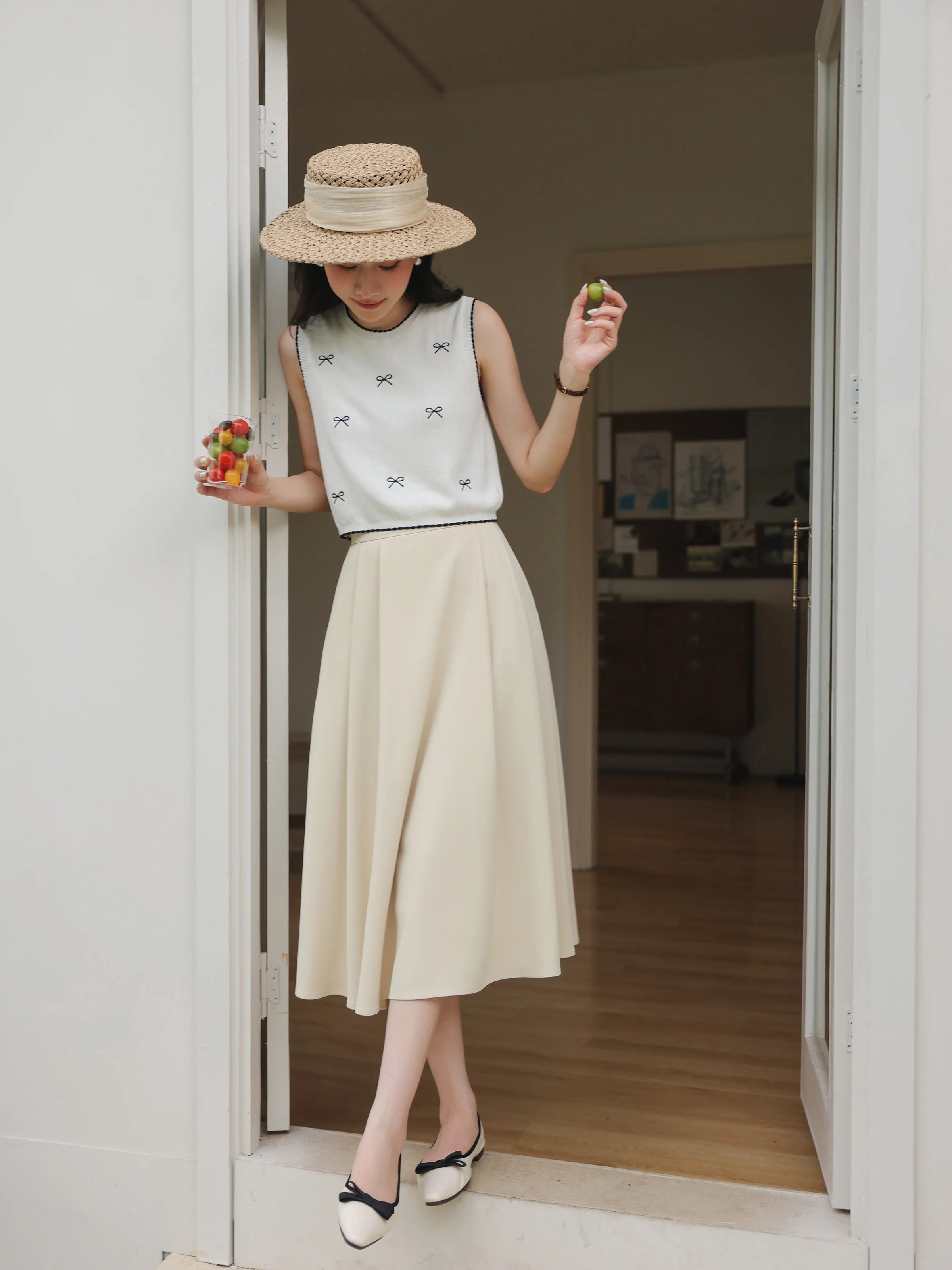 High Waist Pleated A-Line Midi Skirt Women Summer Commuter Style Flowy Flared Skirt Petite Friendly Slimming Casual Office Skirt