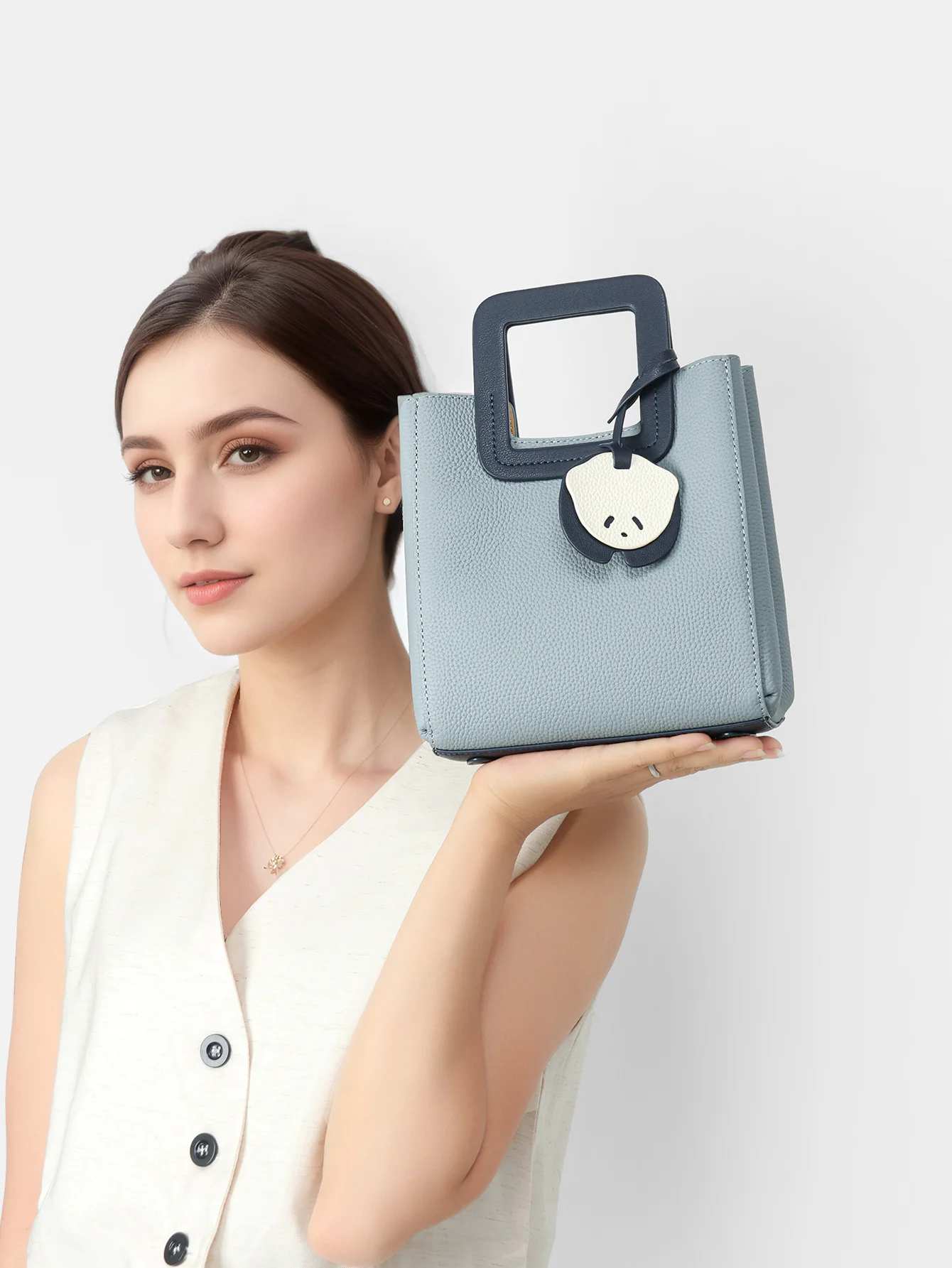 

Women's Handbag, New 2026 Minimalist Shoulder Bag, Luxury Niche Design Crossbody Bag with Large Capacity for Women