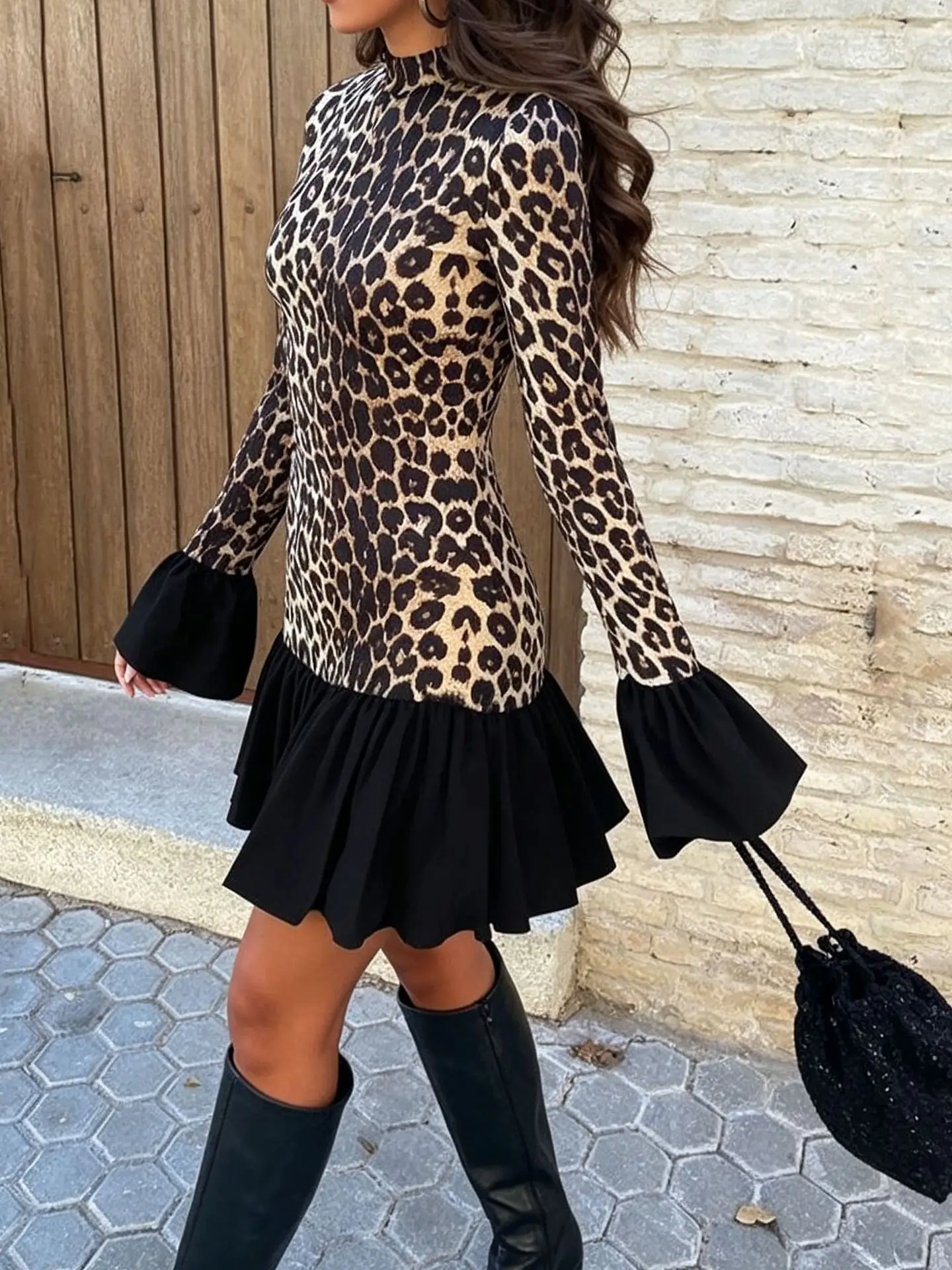 Women's round-neck leopard print flared long-sleeved dress, patchwork ruffled mini fitted dress, nightclub outfit view 4