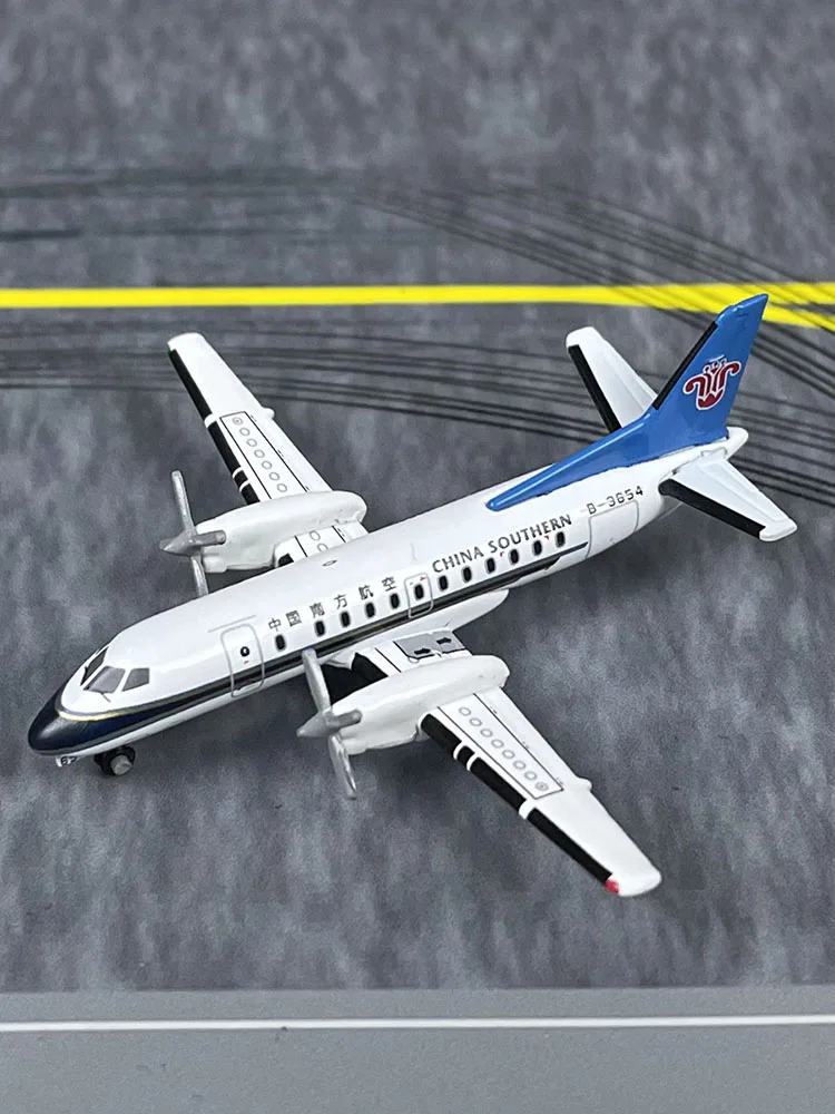 Diecast 1: 400 Scale Southern Airlines SAAB340 B-3651 Alloy Aircraft Model Finished Emulation Airplane Model Collection Gift