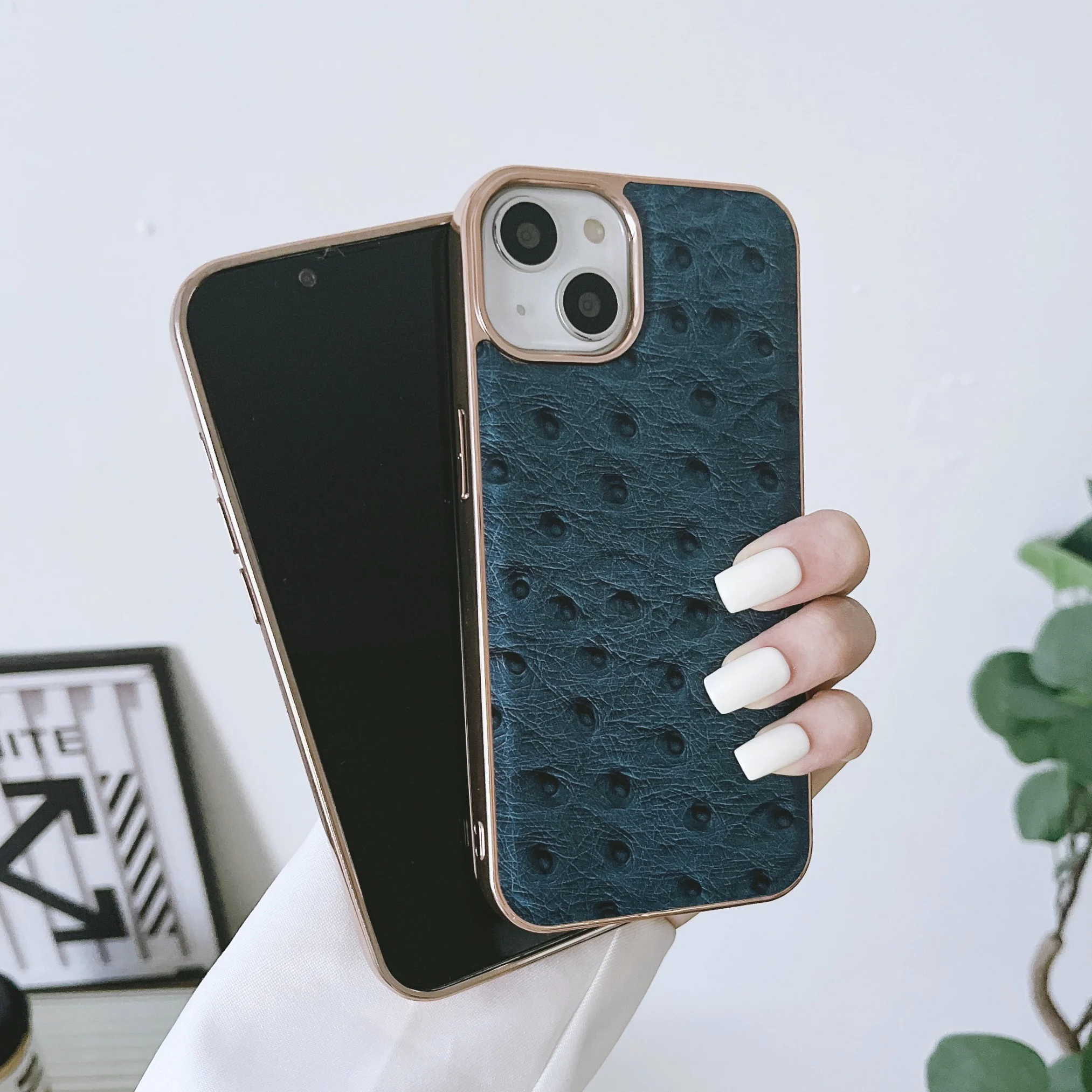 Luxury Genuine Leather Phone Case for Apple iPhone 15 14 Pro Max 13 Classic Ostrich Skin Pattern Glossy Frame Armor Back Cover