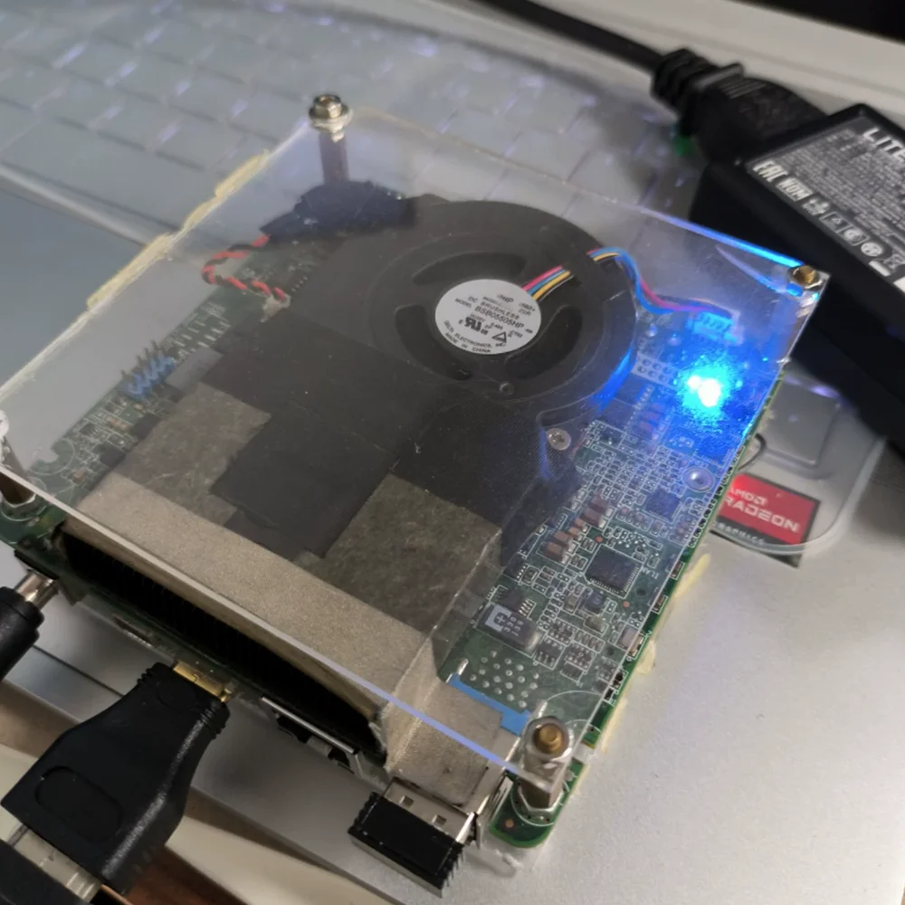 NUC D54250WYB D54250WYB i5‑4250U 1.3GHz / 2.6GHz QS77 Express 15W DDR3L‑1333/1600 16GB