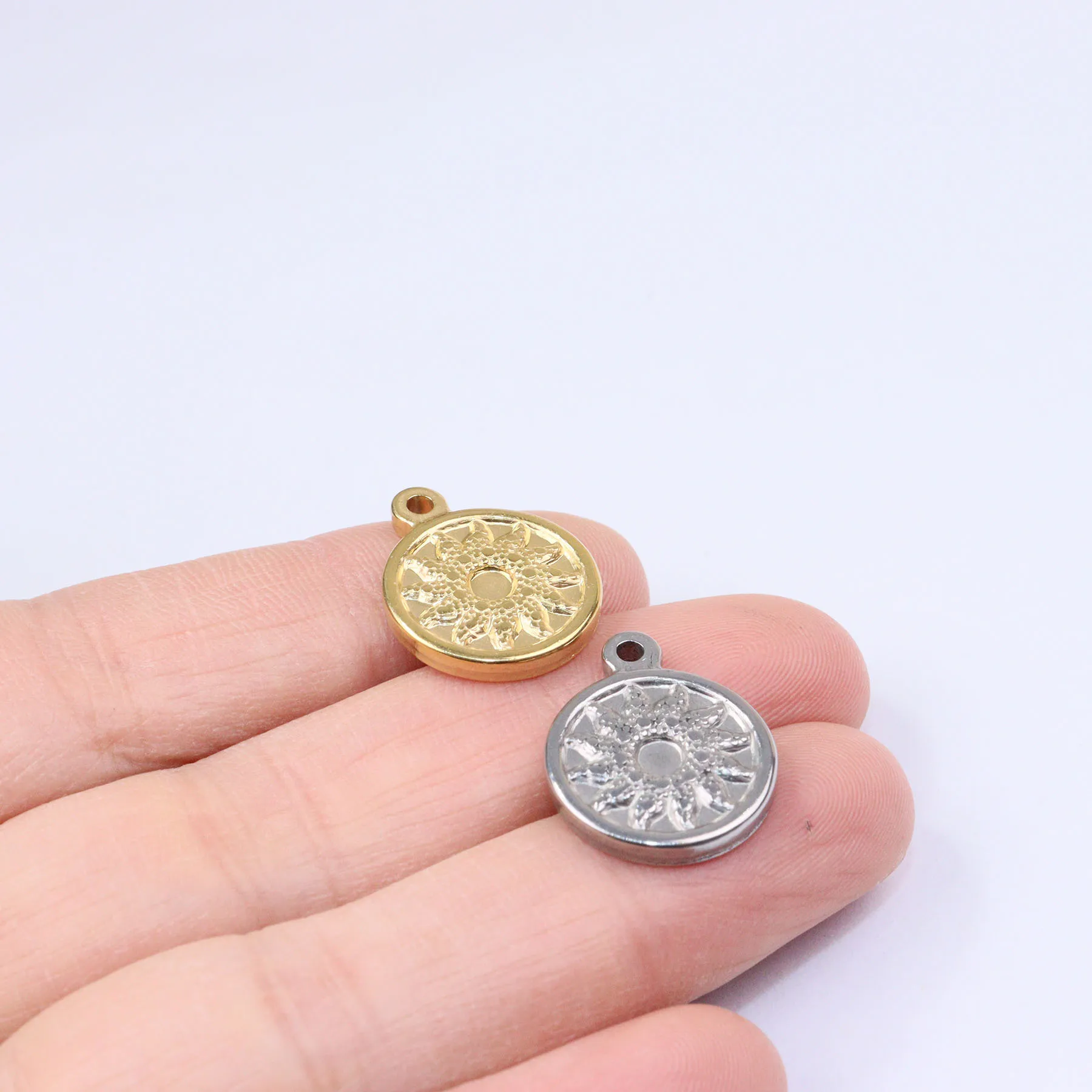 5pcs 15mm Wholesale Stainless Steel High Quality Sun Anti Allergic Girl Charms Pendant DIY Jewelry Necklace Earrings Unfading