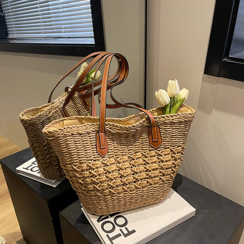 

Сумка-тоут женская повседневная с вырезами, однотонная, для пляжного отдыха, модная, на плечо, коллекция Весна/Осень 2026