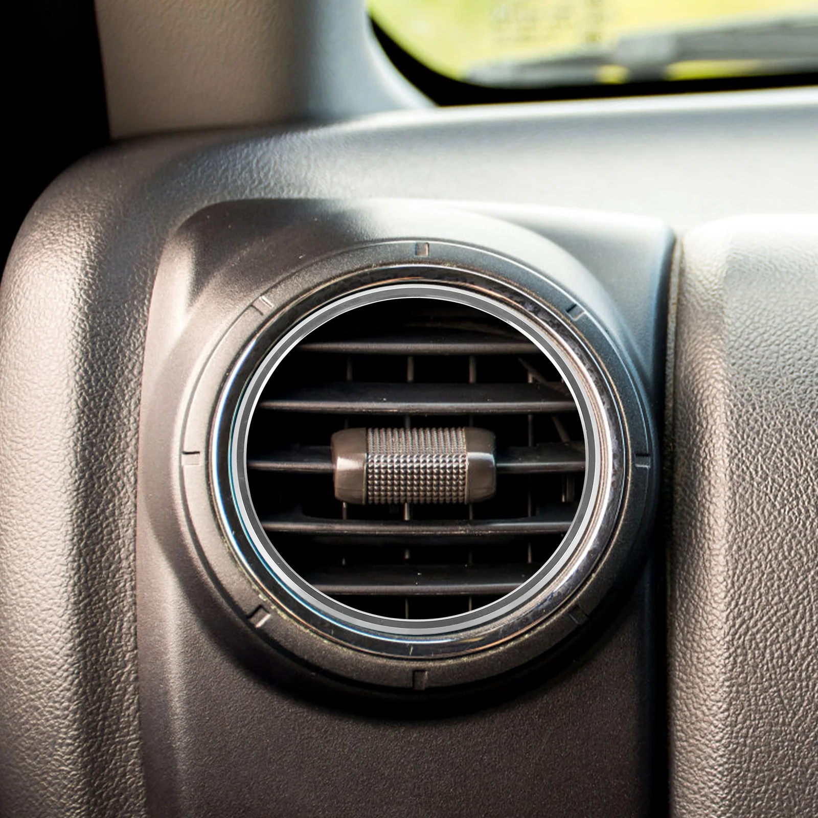 

4Pcs Aluminum Alloy Air Vent Outlet Trim Car Interior Decoration Ring Scratch Resistant Car Air Vent Cover Accessories