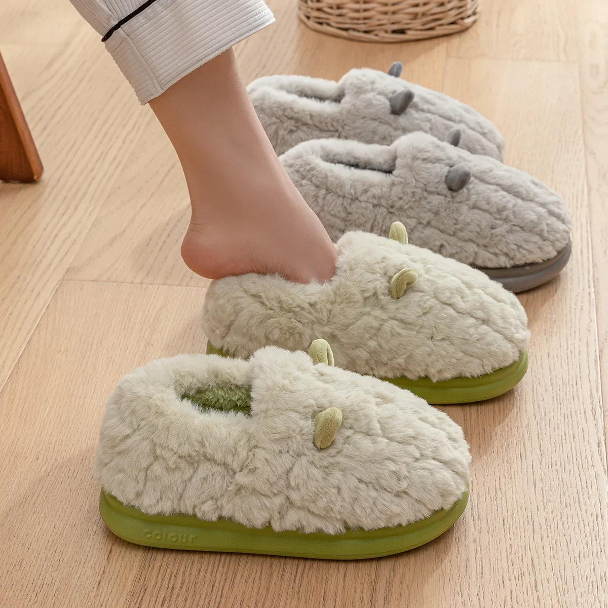 New Men's Cotton Slippers Autumn Winter Women Platform Furry Slides Indoor Anti-Slip Flats Couples Cute Home Plush Shoes