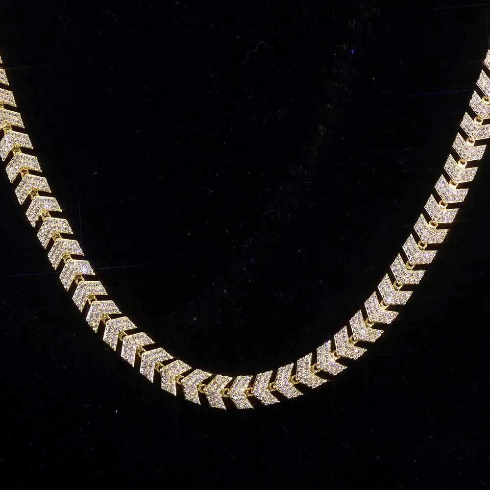 ผู้ชายใหม่ Hip Hop Cuban สร้อยคอ 8MM Arrow Design Shining 5A Zircon ชุบ 18K Gold ผู้หญิง Charm คอ