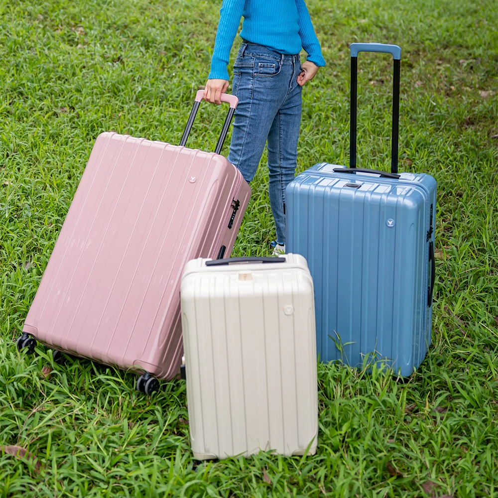 New Fashion Lightweight PC Trolley Suitcase  18 20 24 28Inch Travel Luggage Sets