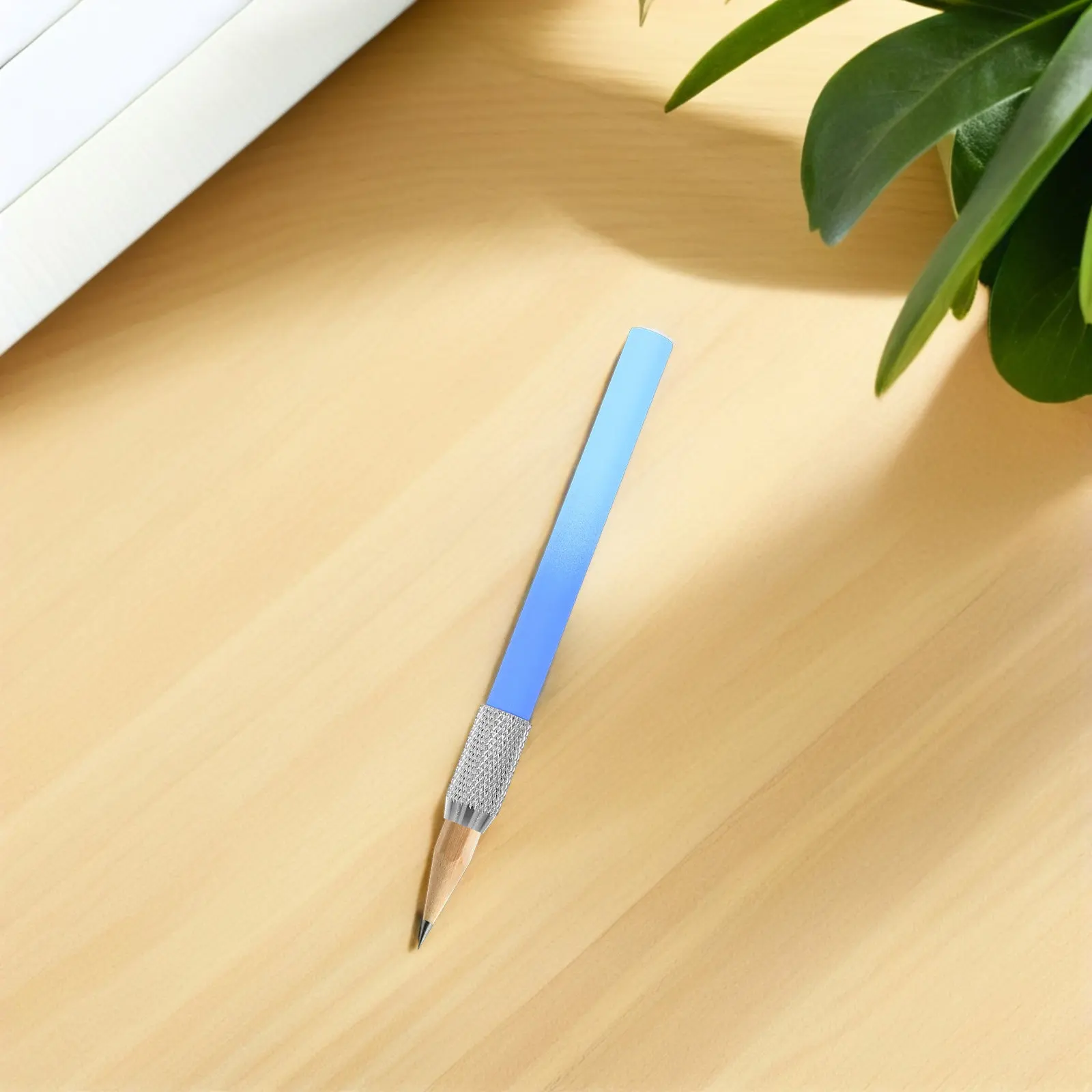 4Pcs Versatile Metal Pencil Extender for Colored Eyeliner Sketch Art Drawing Writing School Office Portable Pencil Extension
