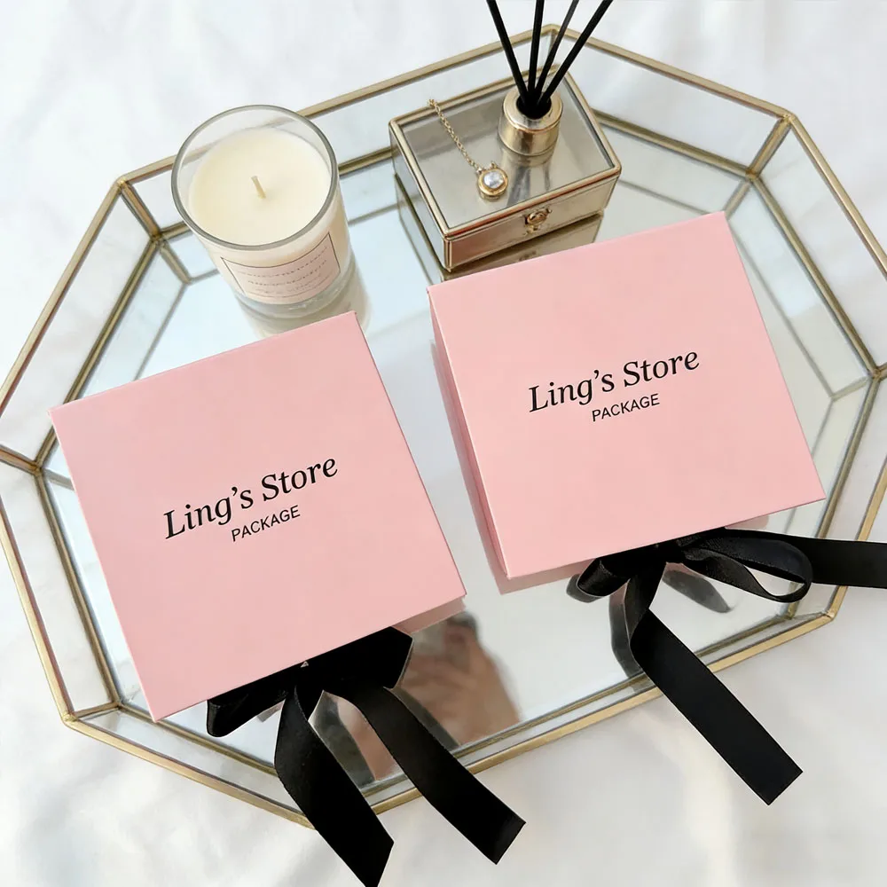 50pcs Pink Personalized Logo Jewelry Flap Bowknot Box USB Keychain Organize Earrings Ring Perfume Watchr Velvet Bag Storage Sack
