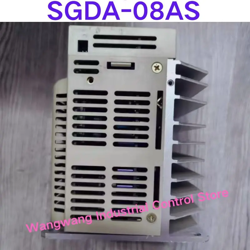 Second-hand test OK , The input voltage of servo driver SGDA-08AS is AC200-230V