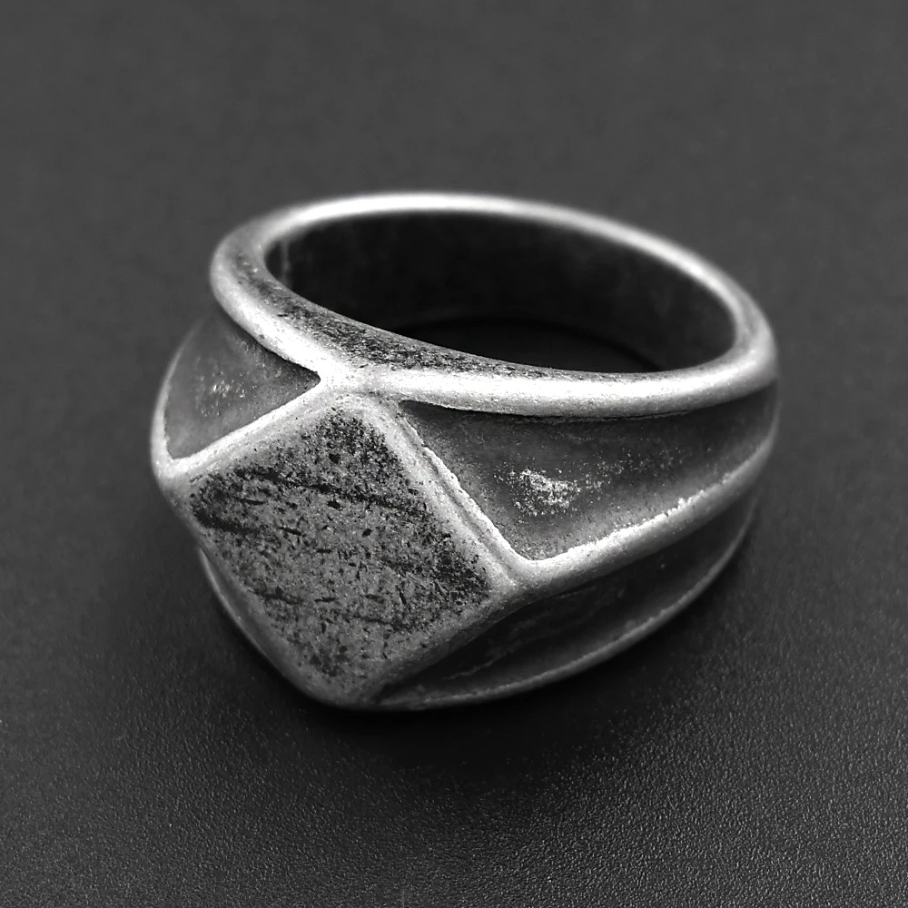 Stainless Steel Vintage Geometric Signet Ring for Men Retro Distressed Square Rhombic Rings Punk Biker Jewelry Gift for Him Dad