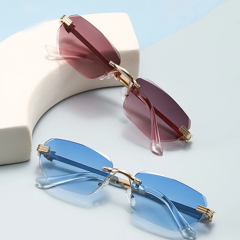 Rimless Gradient Sunglasses for Women Gold Metal Decor Temples UV400 Cutting Lens Fashion Travel Beach Shades Eyewear