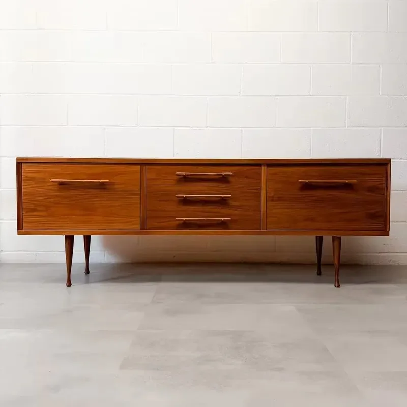 Factory direct sales French retro double door locker with three drawers living room TV cabinet can be customized