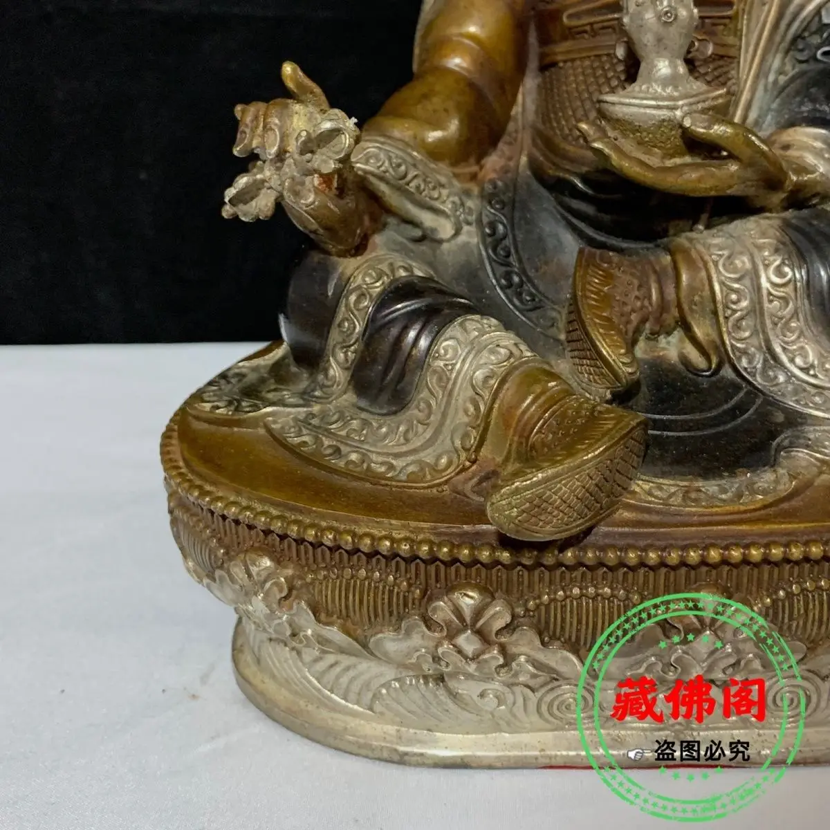 One foot lotus flower, pure copper, Tibetan Buddha statue, exquisite craftsmanship, 10 inch household bronze statue, retro silve