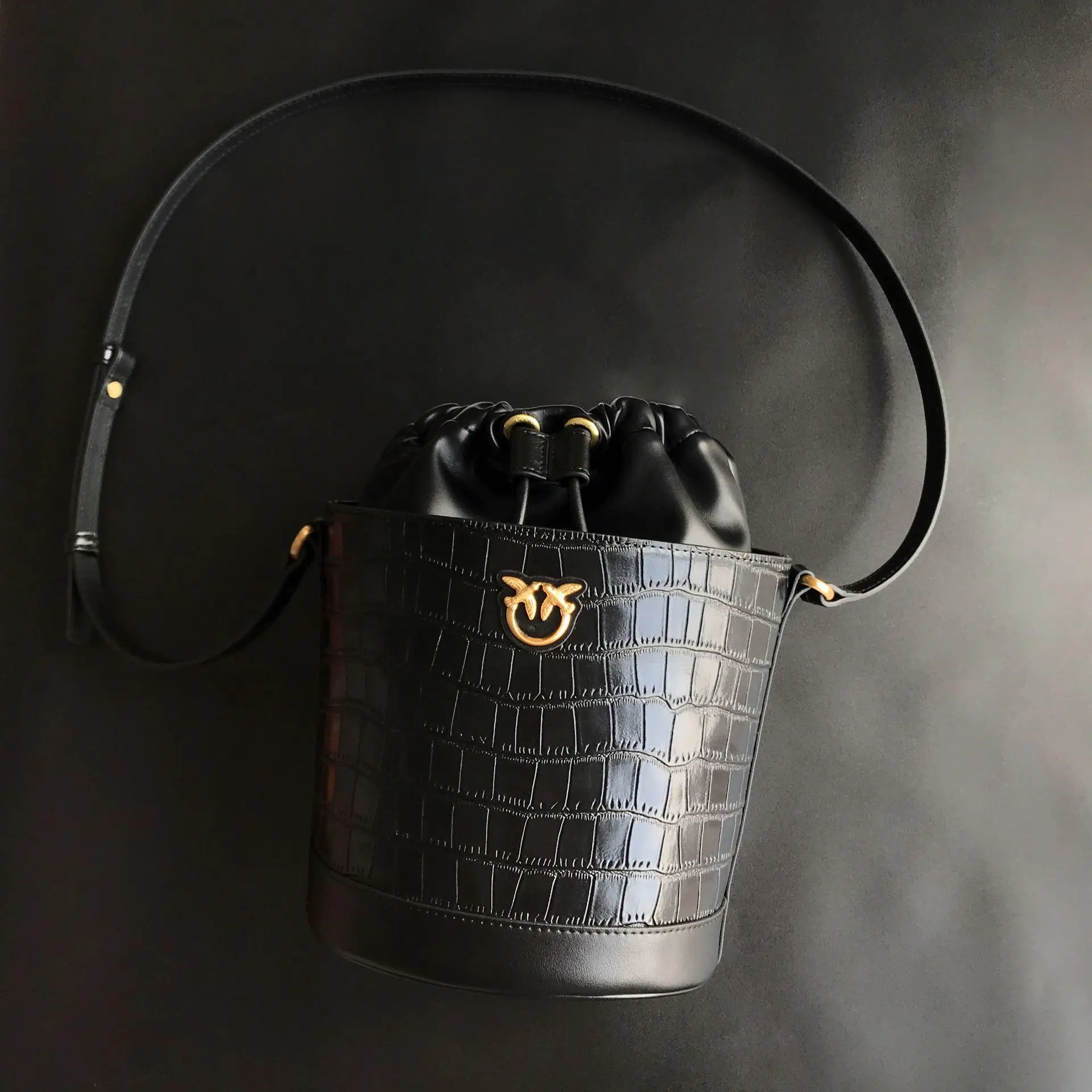 

New Bucket Bag, Versatile Shoulder Crossbody Handbag, Affordable Luxury Everyday Essential Purse for Women